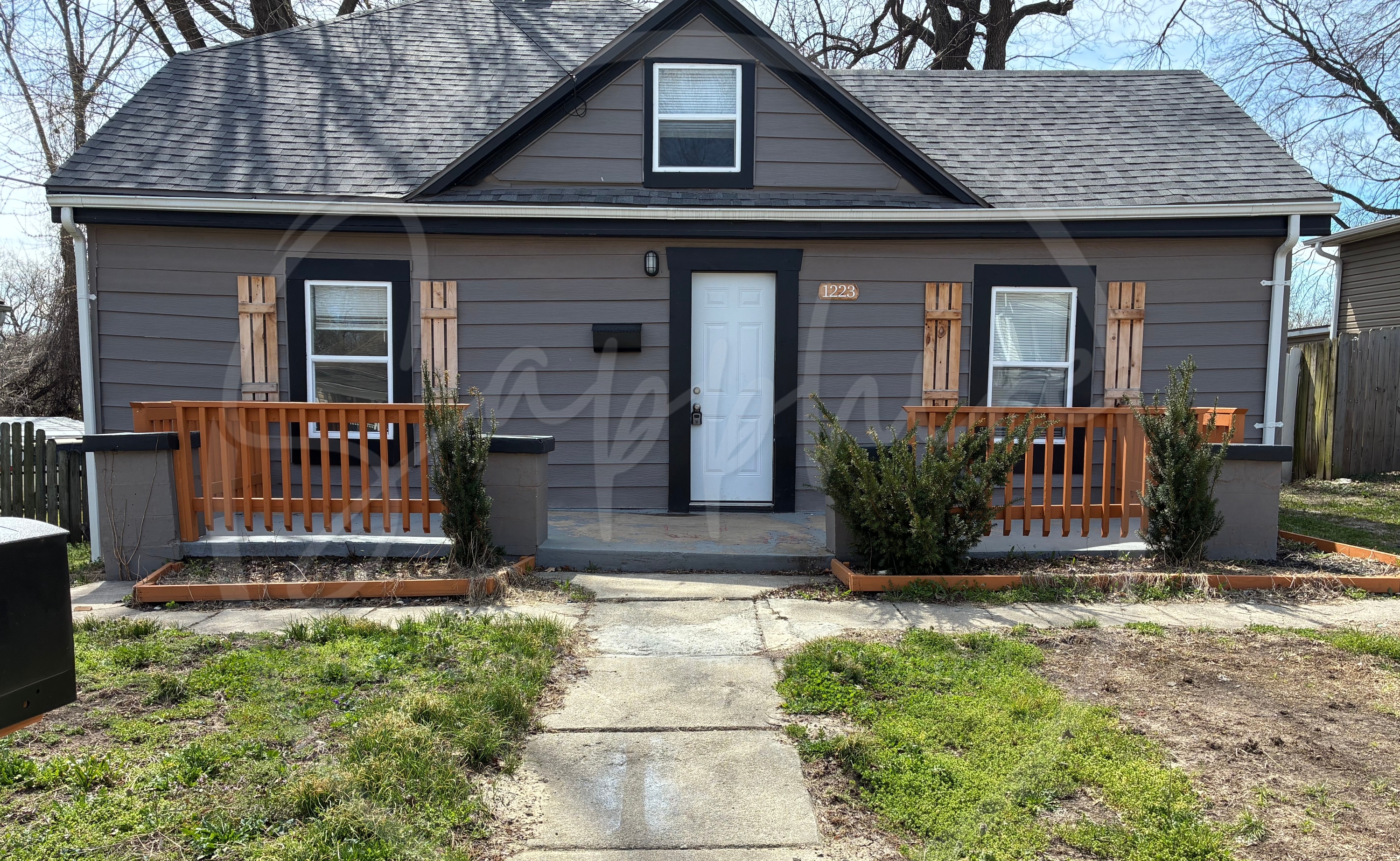 1223 West Hayward Avenue